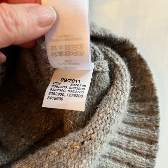 Juicy Couture Wool and Cashmere Cardigan w/ Rhinestones Size S. - Picture 9 of 13